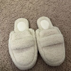 Plush Cream Fuzzy Slippers
